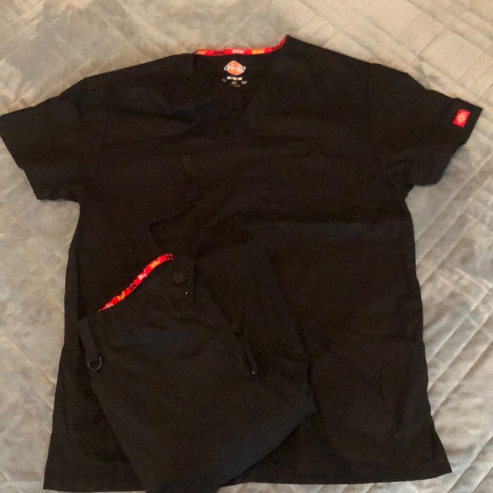 Dickies scrub set
